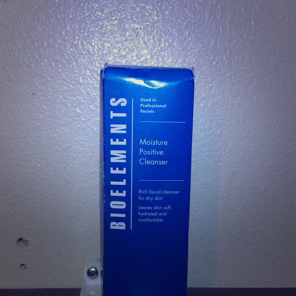 Bioelements Moisture Positive Cleanser